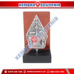 Trophy Akrilik PT Red Planet Indonesia Tbk