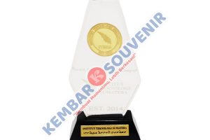 Piala Dari Akrilik Pemerintah Kabupaten Lombok Barat