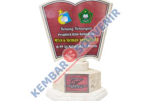 Plakat Medali DPRD Kabupaten Buru