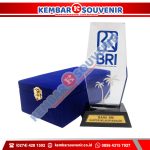 Contoh Piala Dari Akrilik Pemerintah Kota Kupang
