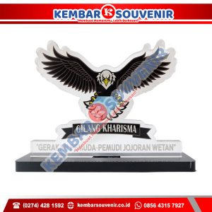 Contoh Piala Akrilik DPRD Kabupaten Nunukan