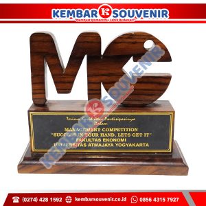 Trophy Akrilik Provinsi Lampung