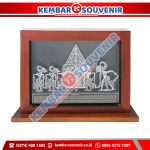 Souvenir Marmer Kementerian Pendidikan, Kebudayaan, Riset, dan Teknologi
