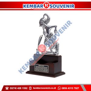Vandel Keramik DPRD Kabupaten Karanganyar